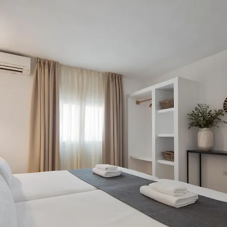Alojamientos Turísticos Cardona - Apartamento 1 Hab. Superior Es Pujols Exterior foto